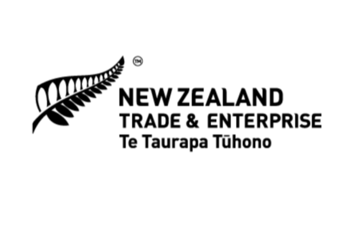 NZTE logo white BG