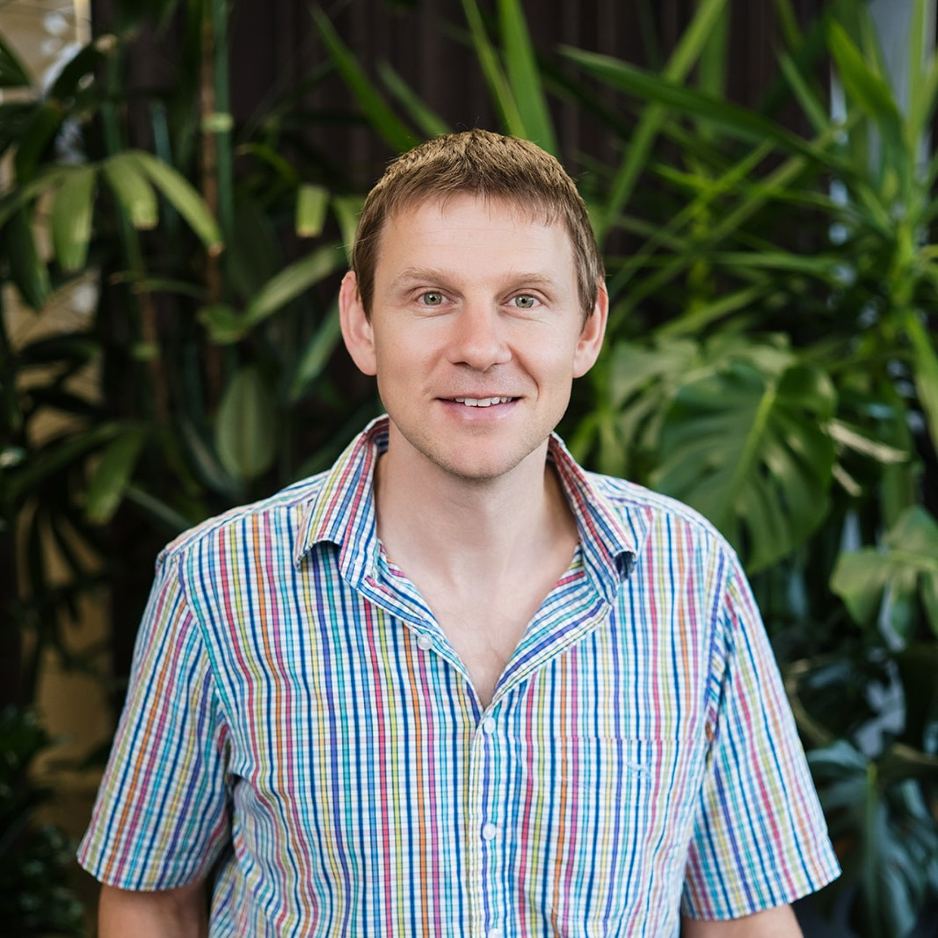 251127 Robert Breukers Square